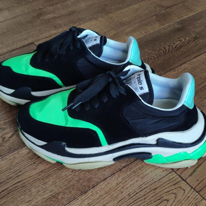 Кроссовки Amaia