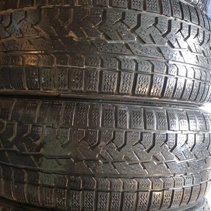 Шины зима бу Kumho 235-55R18 4-2-1шт подбор