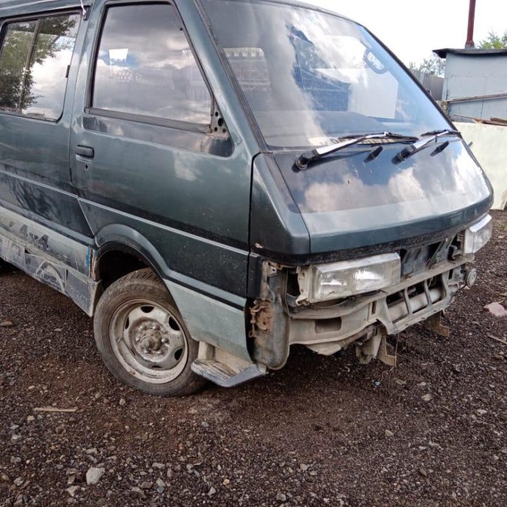 Nissan Largo KUGNC22 LD20 в разбор