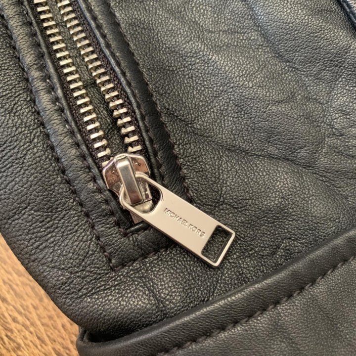 Кожаная куртка Michael Kors