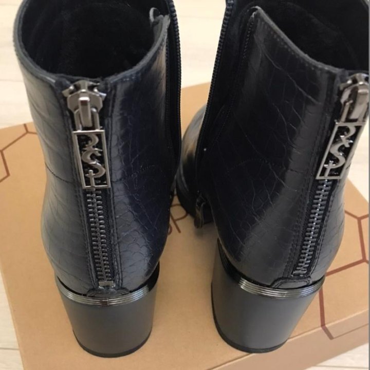 Новые ботильоны Respect