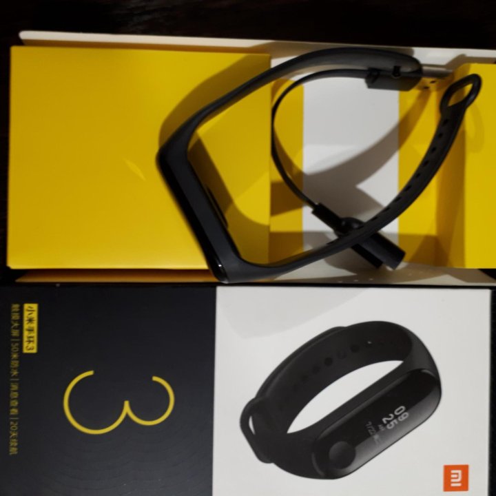 Продам фитнес браслет Xiaomi Mi Band 3