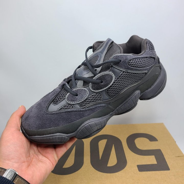 Adidas Yeezy Boost 500