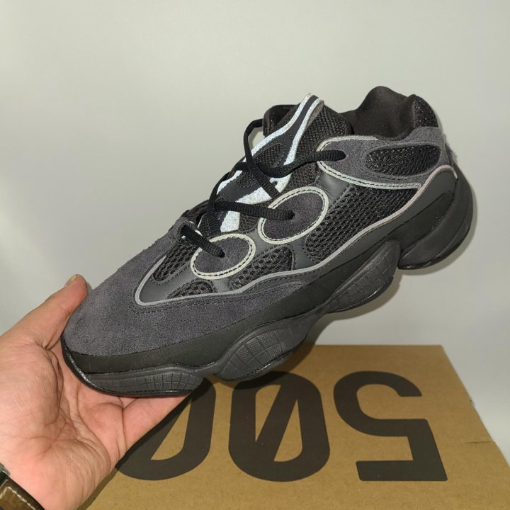 Adidas Yeezy Boost 500