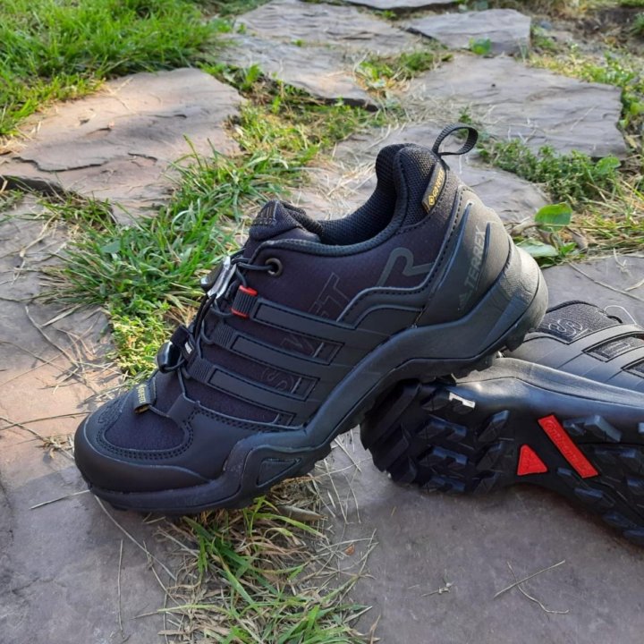 Кроссовки Adidas Terrex 37-39 артикул 019 чёрный