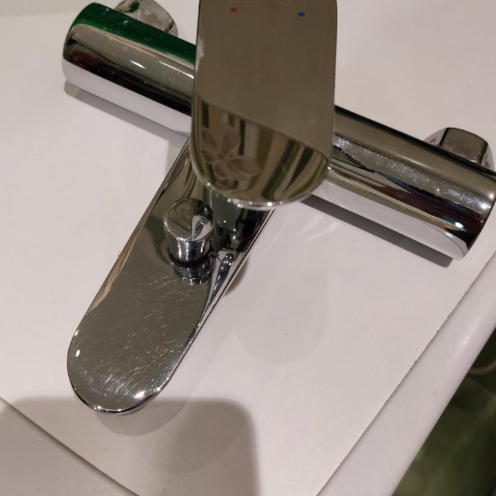 Смеситель для ванны hansgrohe