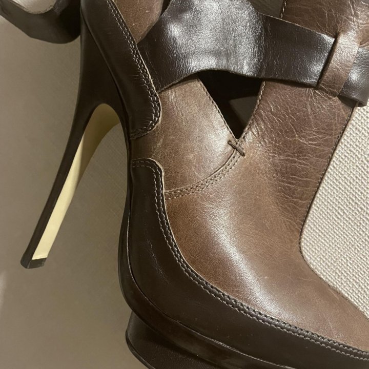 Кожаные ботильоны