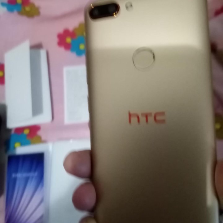 Смартфон HTC 2/32, NFC, Новый.