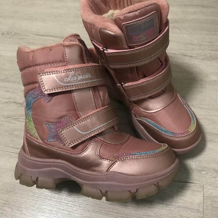 Зимние ботинки для девочки