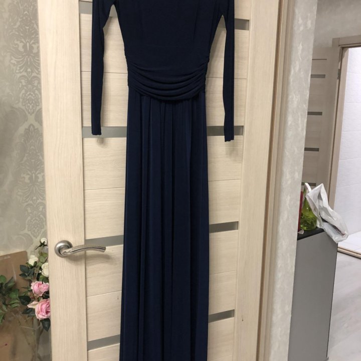 Платье вечернее