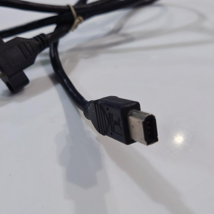Кабель Firewire