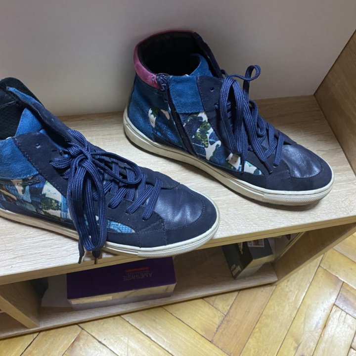 Ботинки высокие