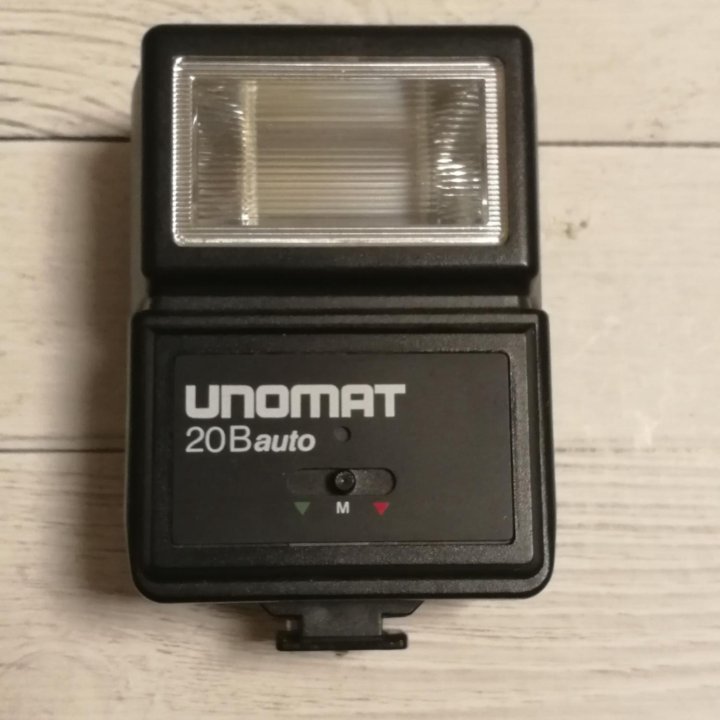 Фотовспышка Unomat 20B auto