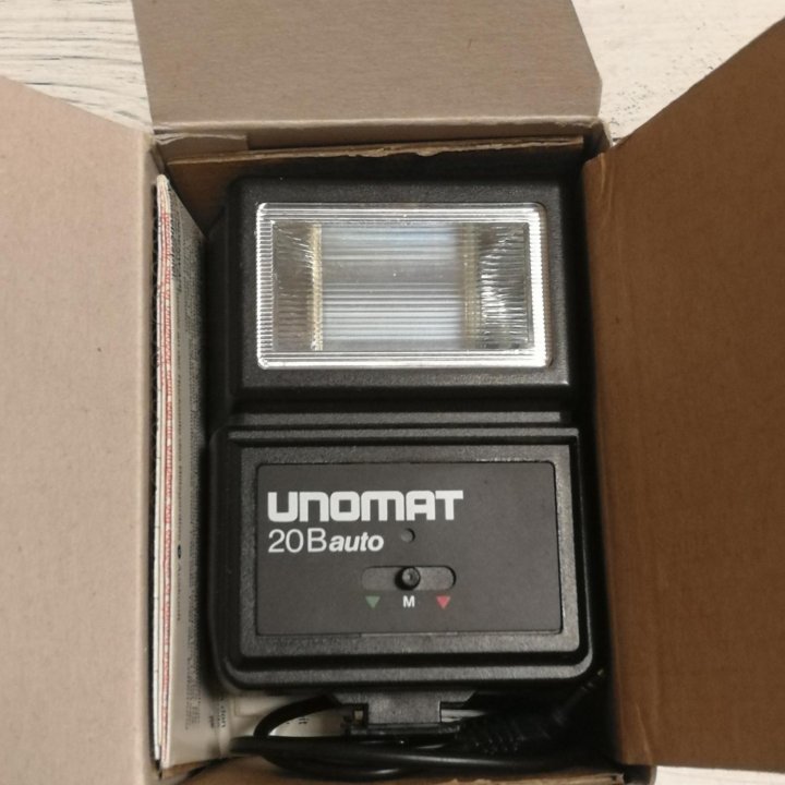 Фотовспышка Unomat 20B auto