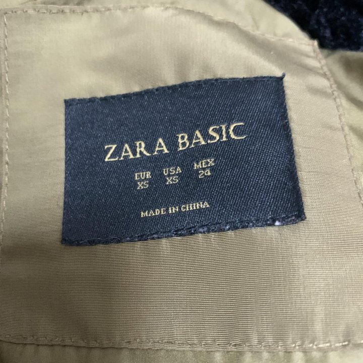 Куртка Zara весна р-р s