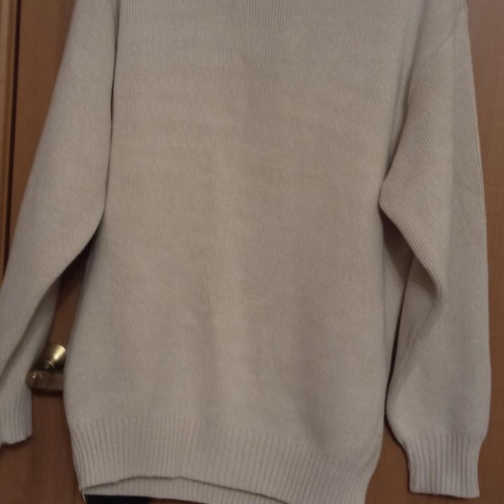 Мужской свитер