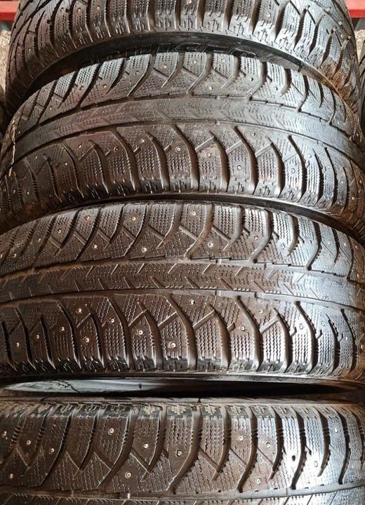 Шины зима шипы Bridgestone 215-60R17 4-2-1ш подбор