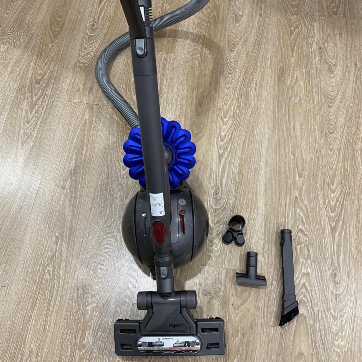 Пылесос Dyson DC37 Allergy Musclehead