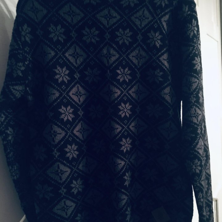 Свитер мужской