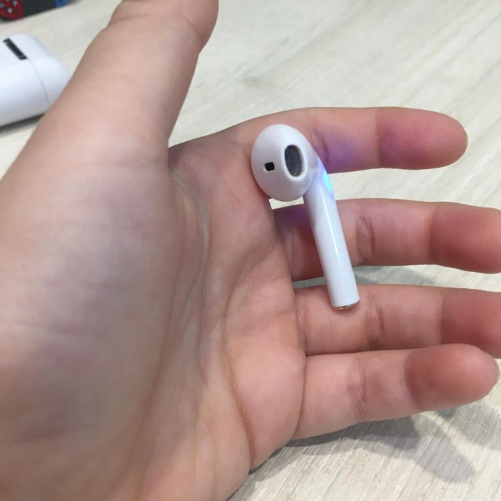 AirPods