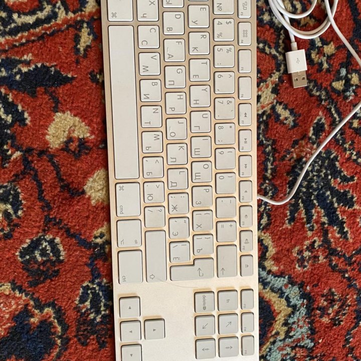 Клавиатура Apple