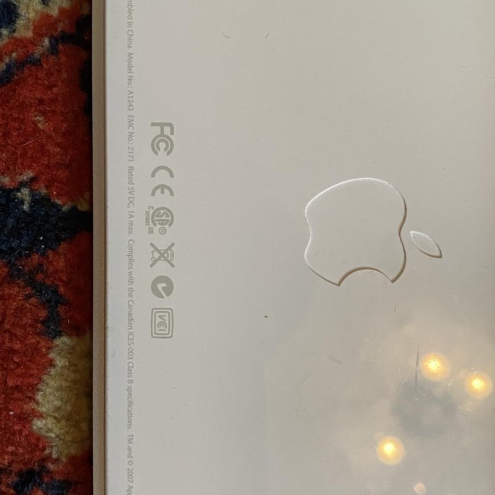 Клавиатура Apple