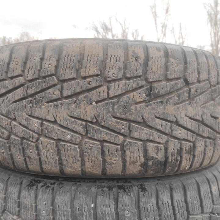 Пара Nokian Hakkapeliitta 7 SUV 245/55 R19