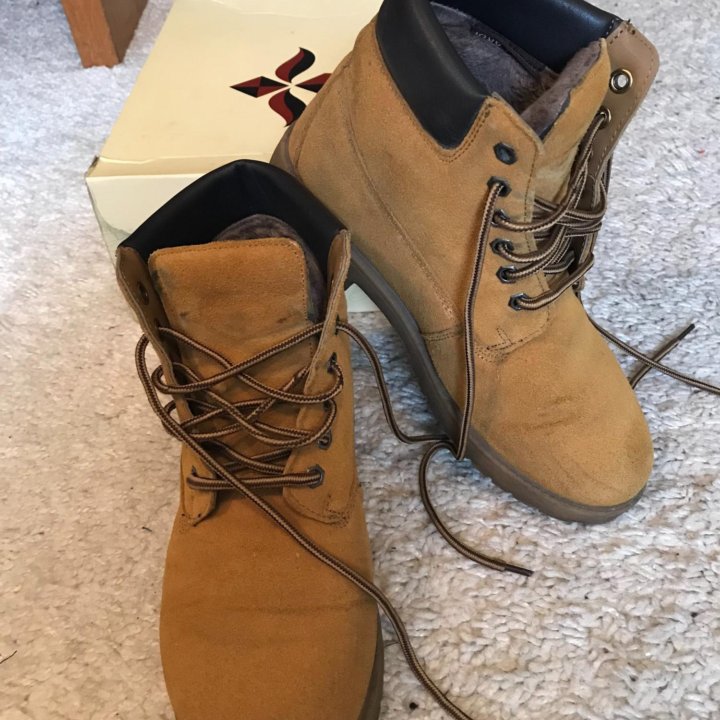 Ботинки утеплённые