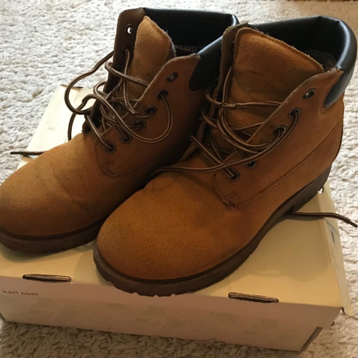 Ботинки утеплённые