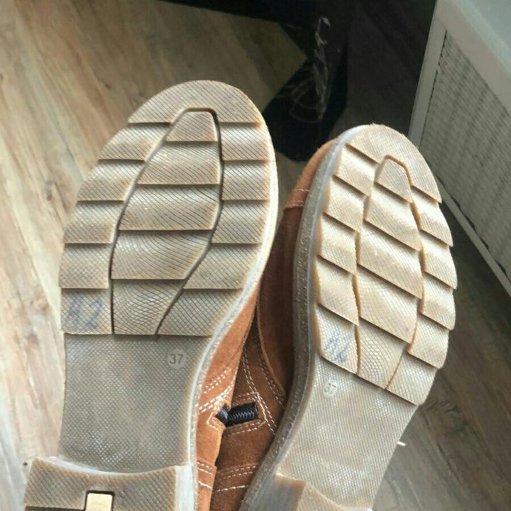 Ботинки 37 р