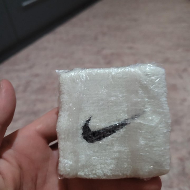 Настоящие нарукавники NIKE