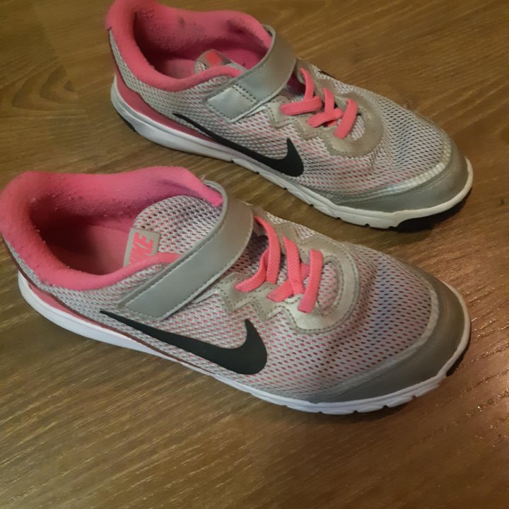 Кроссовки nike