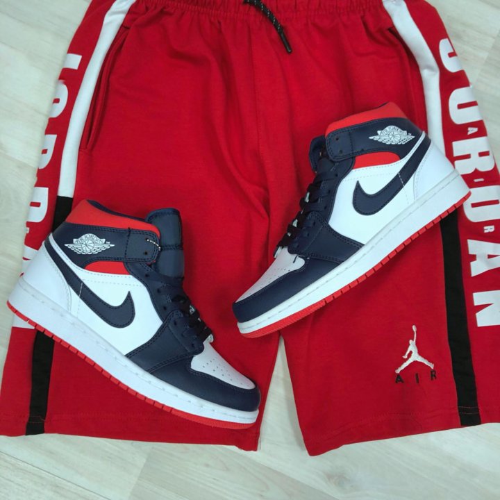  Кроссовки Nike Air Jordan 1