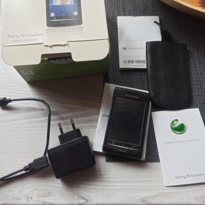 Смартфон Sony Ericsson Xperia x8(e15)