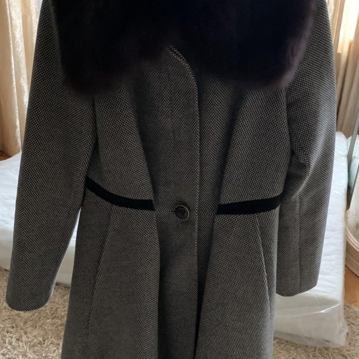пальто новое женское, размер 44-46