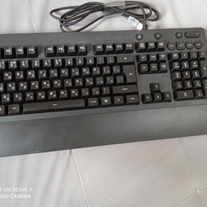 Клавиатура logitech
