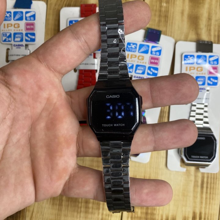 Часы Casio сенсорные (новые)