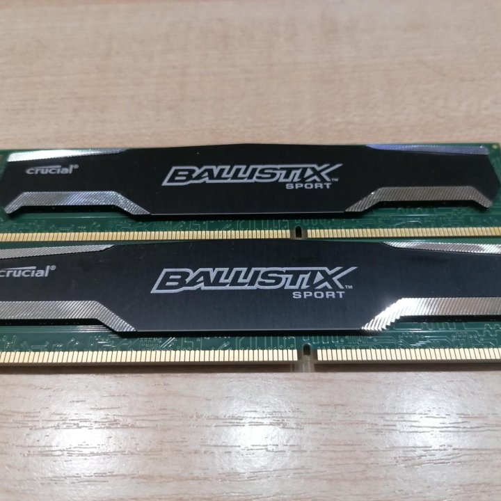 Crucial Ballistix Sport 8GB (2х4GB) 10600 1333 MHz