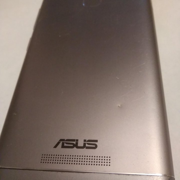 Asus ZenFone 3 Max.