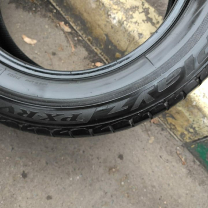 Bridgestone Playz PX-RV