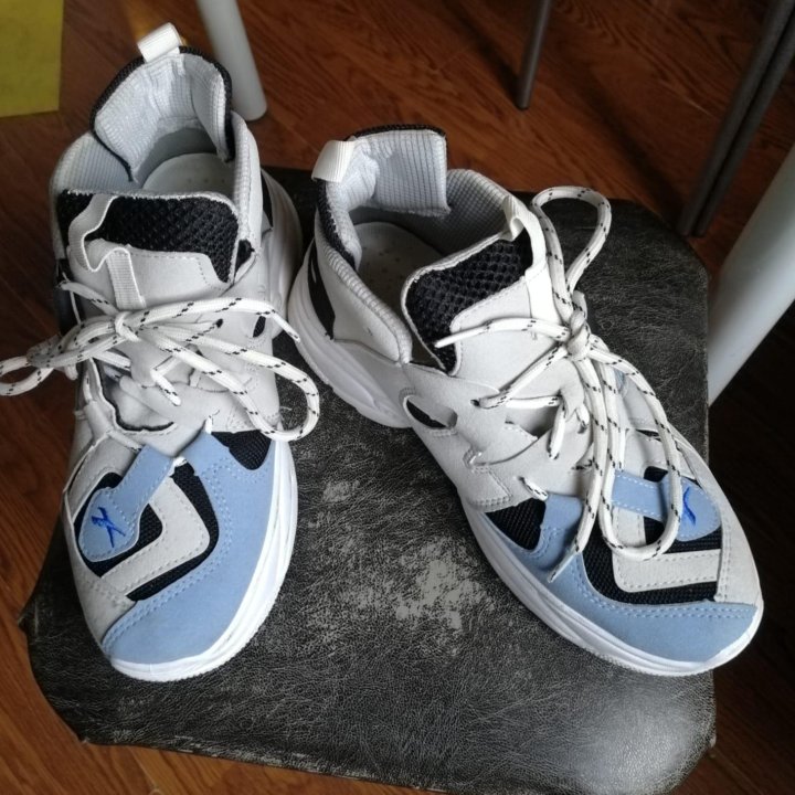 Кроссовки ботинки