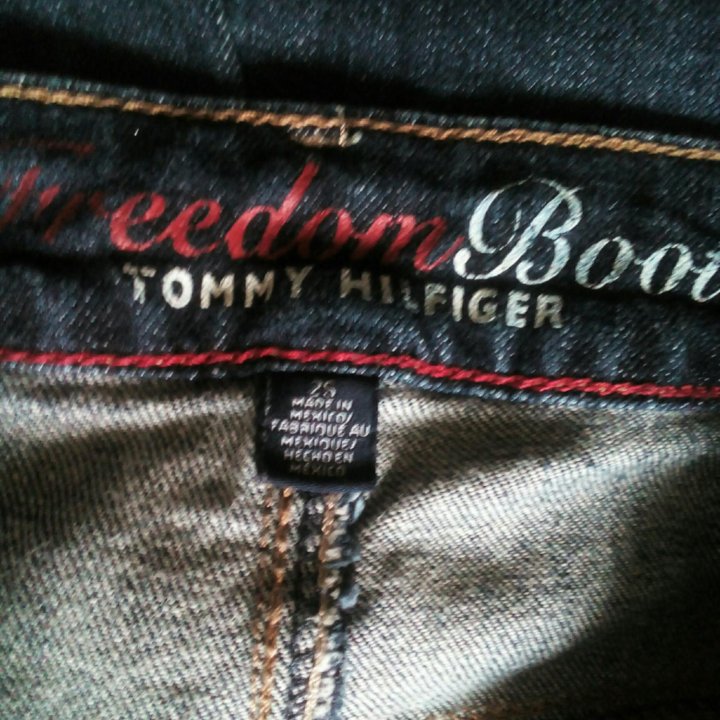 Джинсы Tommy Hilfiger