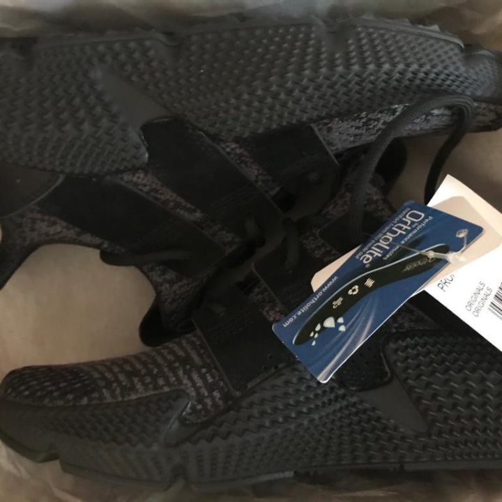 Кроссовки Adidas Prophere новые с бирками.