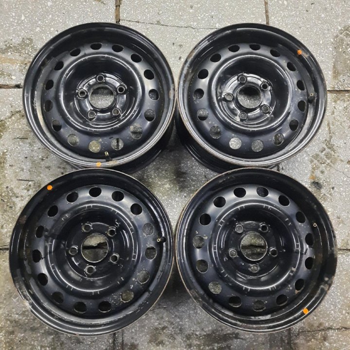 Штамповки R15 5x114,3 (№3130)