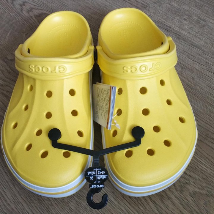 Crocs original.