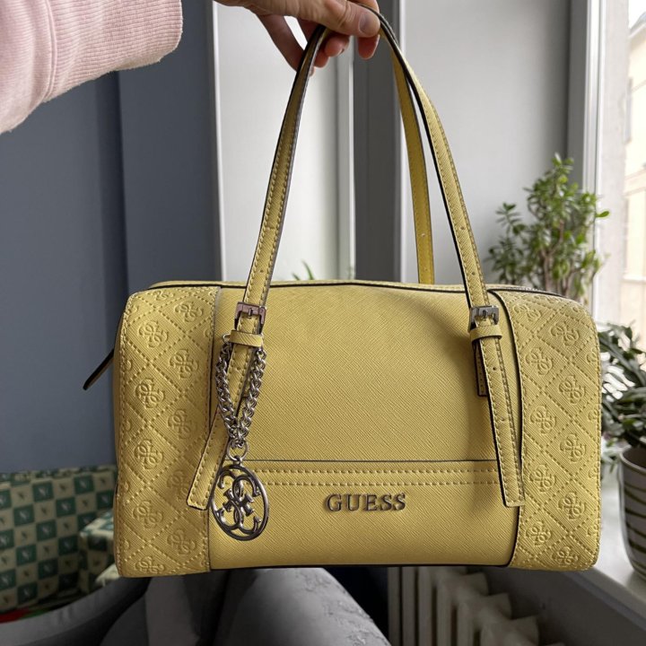 Сумка Guess