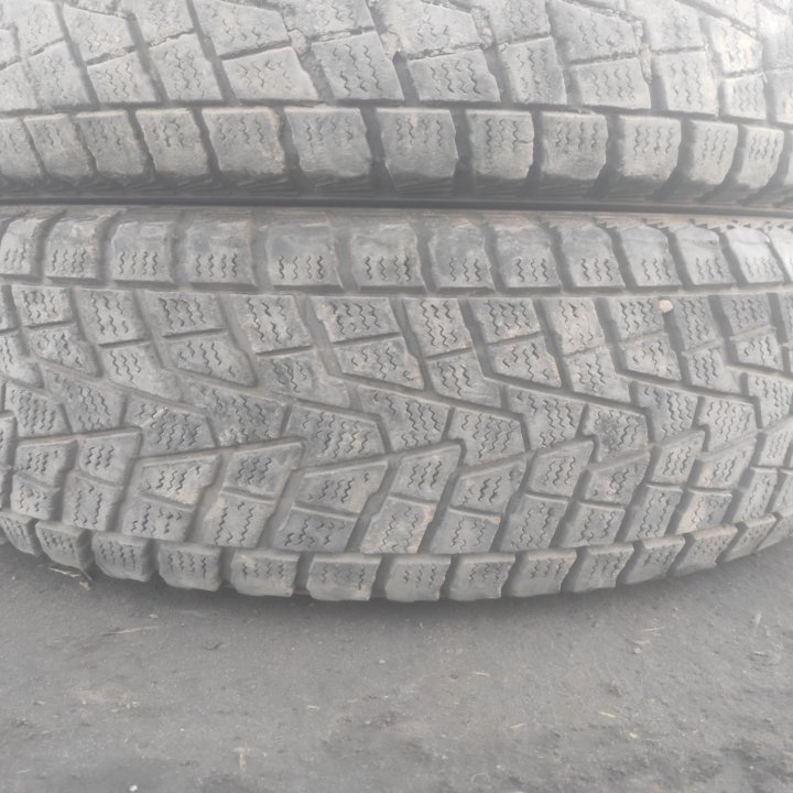 Пара Bridgestone Winter Dueler DM-Z2 215/80/16