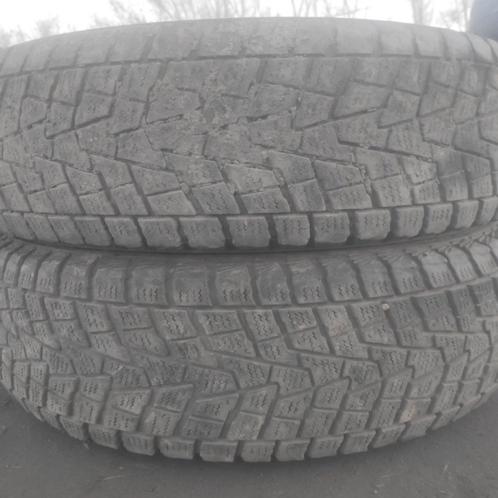 Пара Bridgestone Winter Dueler DM-Z2 215/80/16