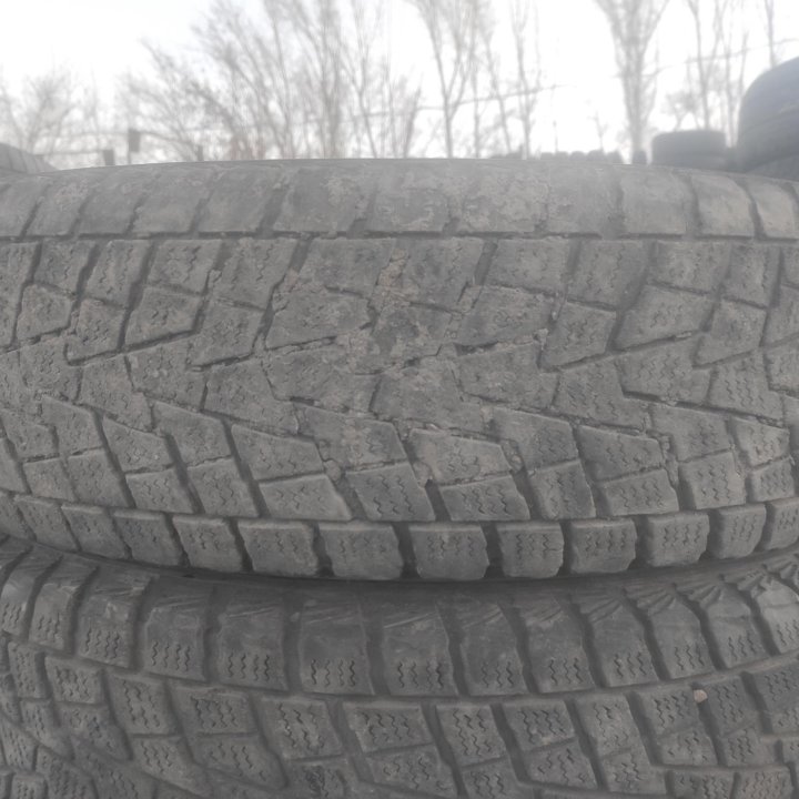 Пара Bridgestone Winter Dueler DM-Z2 215/80/16