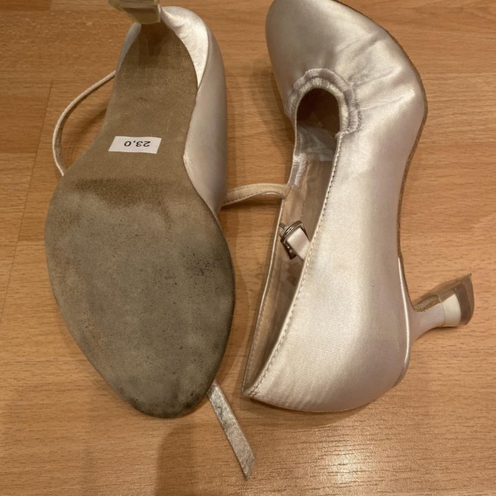 Туфли белые стандарт